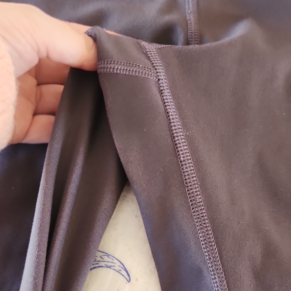 Victoria's Secret Dark Gray Leggings Guc 10 - Picture 9 of 11